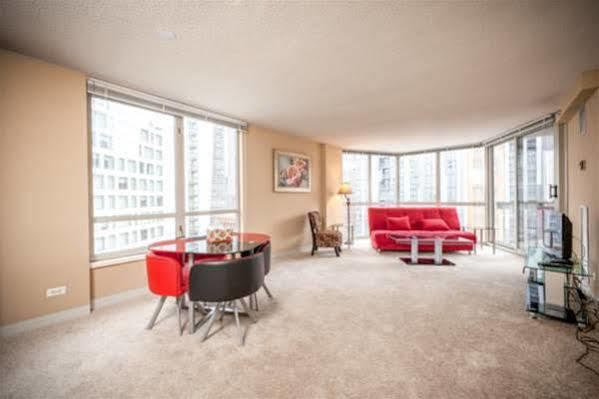 Suite Home Chicago - Eugenie Terrace Two-Bedroom Apartment Kültér fotó